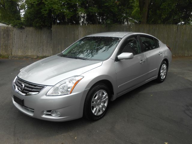 2012 Nissan Altima Pickupslt Quad Cab SWB 4WD 4x4 Truck