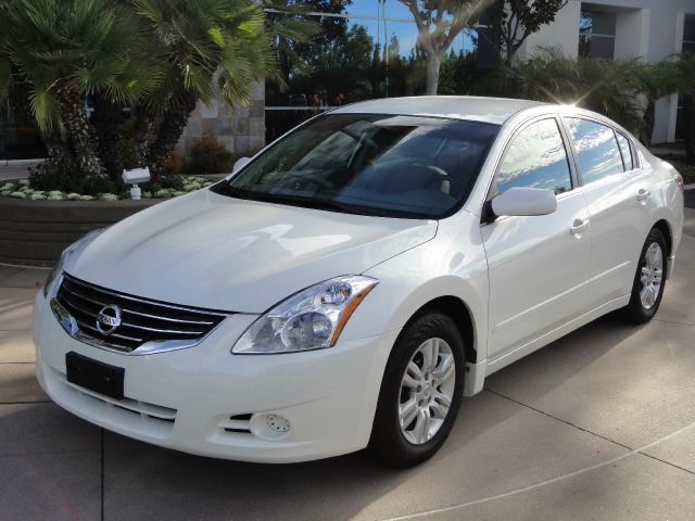 2012 Nissan Altima Pickupslt Quad Cab SWB 4WD 4x4 Truck