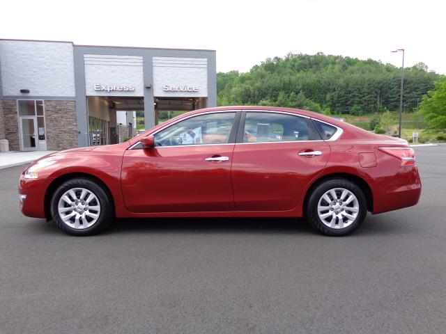 2013 Nissan Altima GS-R