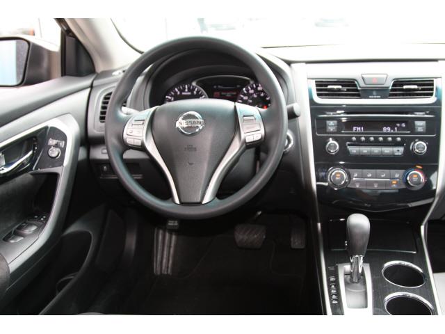 2013 Nissan Altima Pickupslt Quad Cab SWB 4WD 4x4 Truck