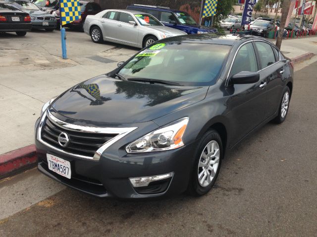 2013 Nissan Altima Pickupslt Quad Cab SWB 4WD 4x4 Truck