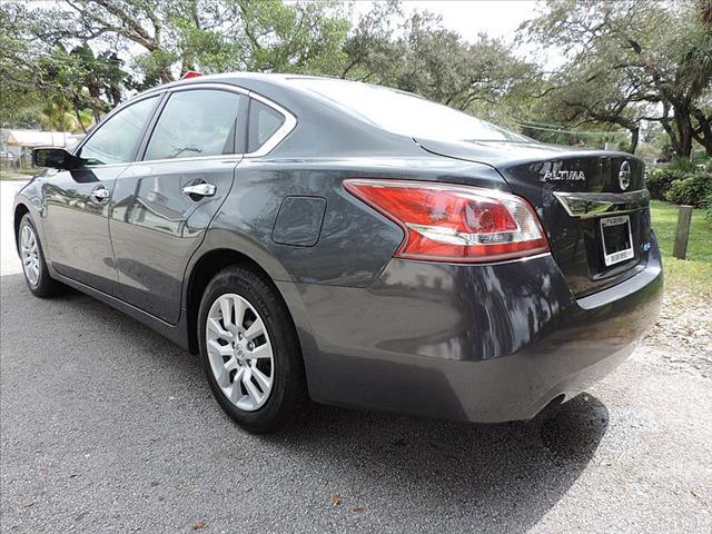 2013 Nissan Altima Unknown