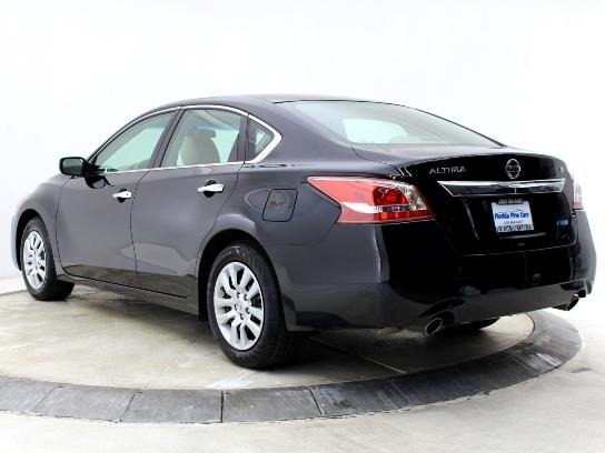 2013 Nissan Altima Pickupslt Quad Cab SWB 4WD 4x4 Truck