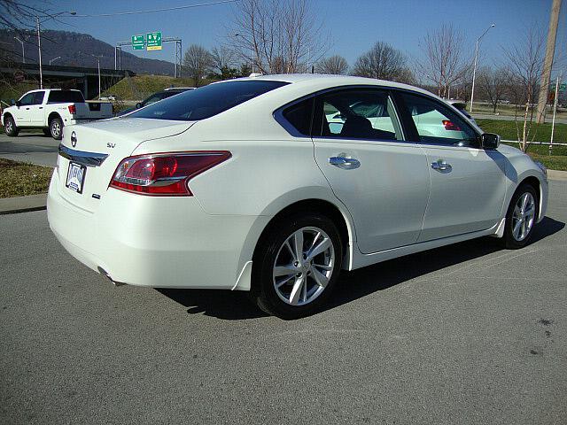 2013 Nissan Altima Crew-short-slt-classic-6.6l Diesel-4wd-1 Owner