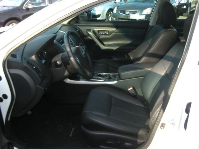 2013 Nissan Altima SLT Quad Cab 2WD