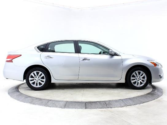 2013 Nissan Altima Pickupslt Quad Cab SWB 4WD 4x4 Truck