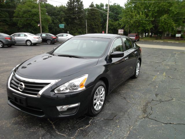 2013 Nissan Altima Pickupslt Quad Cab SWB 4WD 4x4 Truck