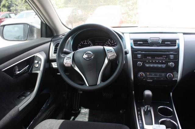 2013 Nissan Altima Pickupslt Quad Cab SWB 4WD 4x4 Truck