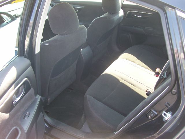 2013 Nissan Altima Pickupslt Quad Cab SWB 4WD 4x4 Truck