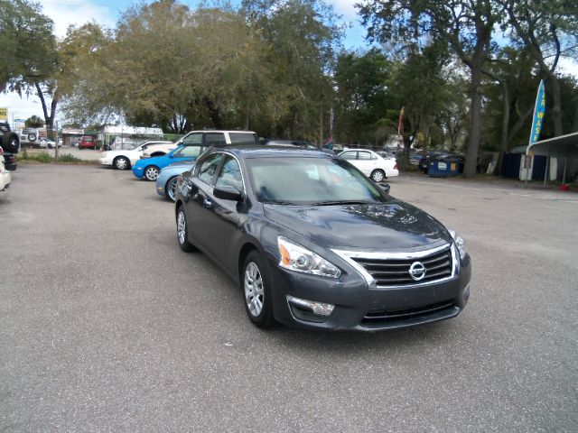 2013 Nissan Altima Pickupslt Quad Cab SWB 4WD 4x4 Truck