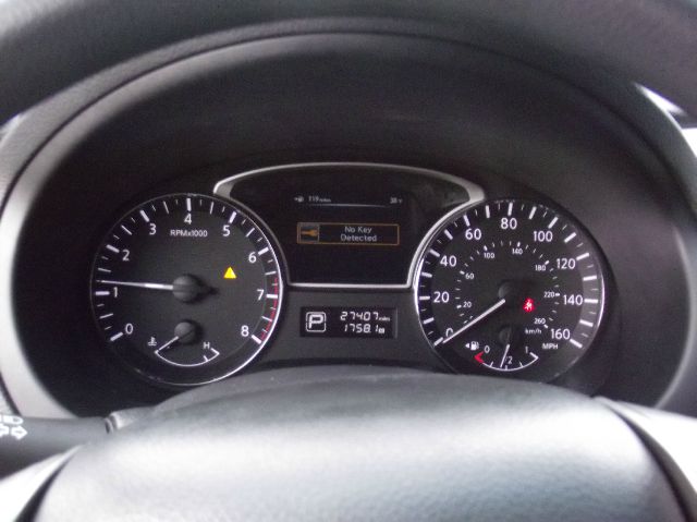 2013 Nissan Altima Pickupslt Quad Cab SWB 4WD 4x4 Truck