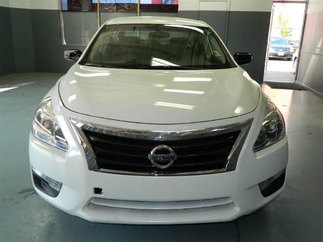 2013 Nissan Altima Pickupslt Quad Cab SWB 4WD 4x4 Truck