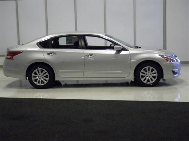 2013 Nissan Altima Moonroof Remote Start