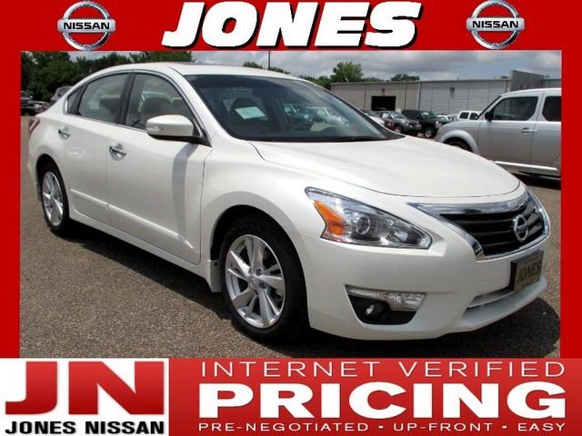 2013 Nissan Altima LE SEE Comments Below