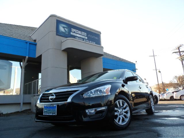 2013 Nissan Altima Unknown