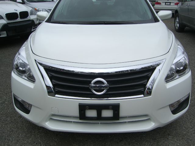2013 Nissan Altima Pickupslt Quad Cab SWB 4WD 4x4 Truck