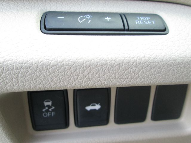 2013 Nissan Altima Crew-short-slt-classic-6.6l Diesel-4wd-1 Owner