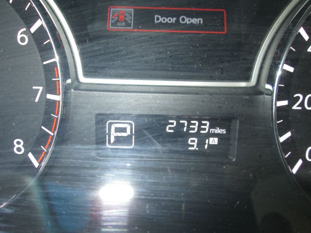 2013 Nissan Altima Crew-short-slt-classic-6.6l Diesel-4wd-1 Owner