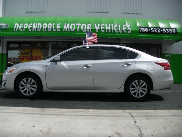 2013 Nissan Altima 29