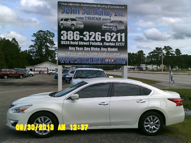 2013 Nissan Altima Pickupslt Quad Cab SWB 4WD 4x4 Truck