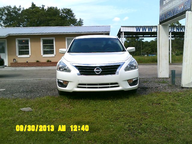 2013 Nissan Altima Pickupslt Quad Cab SWB 4WD 4x4 Truck