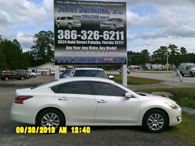 2013 Nissan Altima Pickupslt Quad Cab SWB 4WD 4x4 Truck