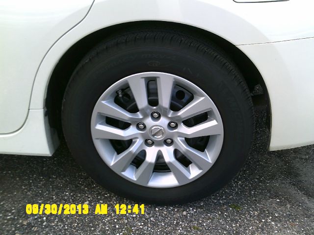 2013 Nissan Altima Pickupslt Quad Cab SWB 4WD 4x4 Truck