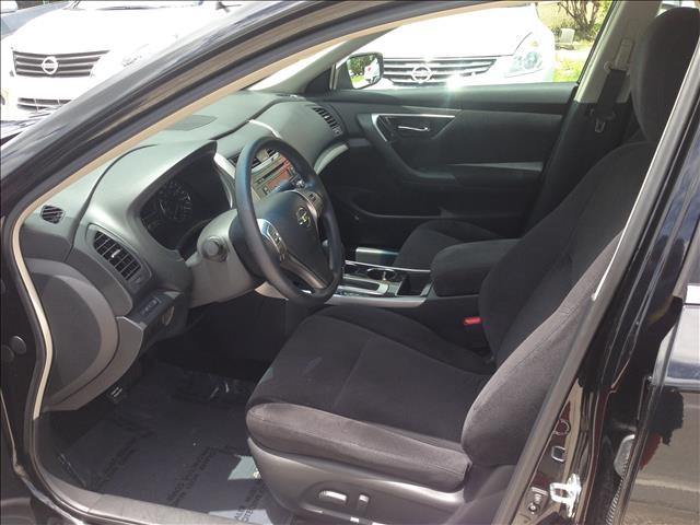 2013 Nissan Altima Pickupslt Quad Cab SWB 4WD 4x4 Truck