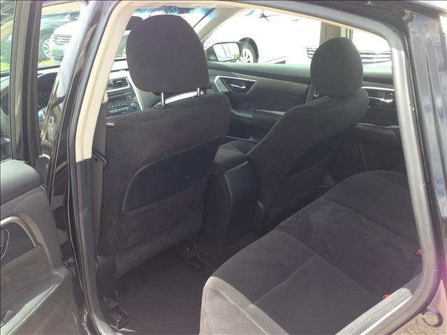 2013 Nissan Altima Pickupslt Quad Cab SWB 4WD 4x4 Truck