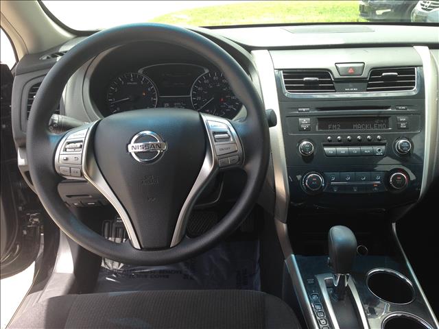 2013 Nissan Altima Pickupslt Quad Cab SWB 4WD 4x4 Truck