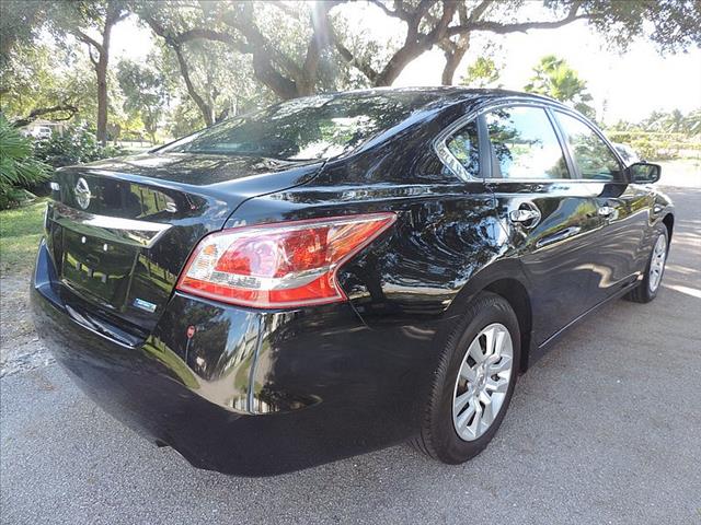 2013 Nissan Altima Unknown