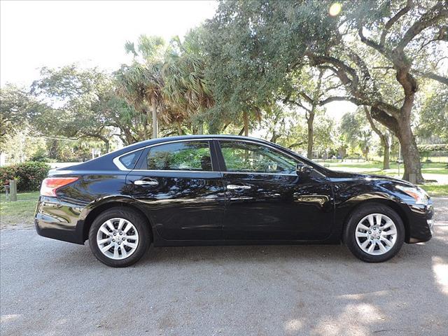 2013 Nissan Altima Unknown