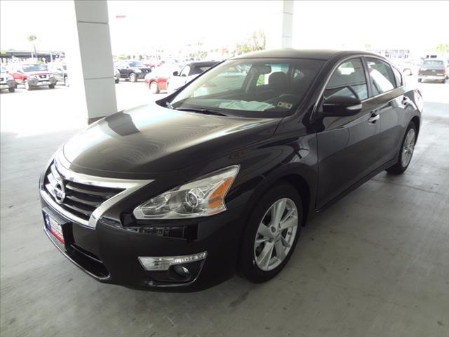2014 Nissan Altima Crew-short-slt-classic-6.6l Diesel-4wd-1 Owner