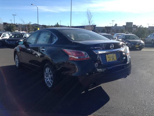 2014 Nissan Altima Pickupslt Quad Cab SWB 4WD 4x4 Truck