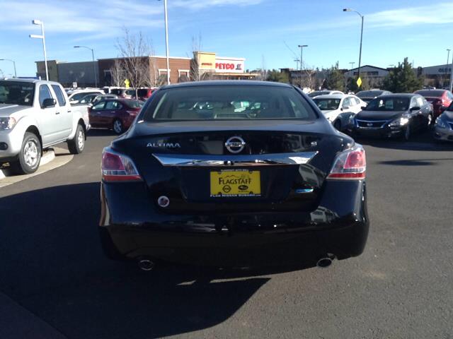 2014 Nissan Altima Pickupslt Quad Cab SWB 4WD 4x4 Truck
