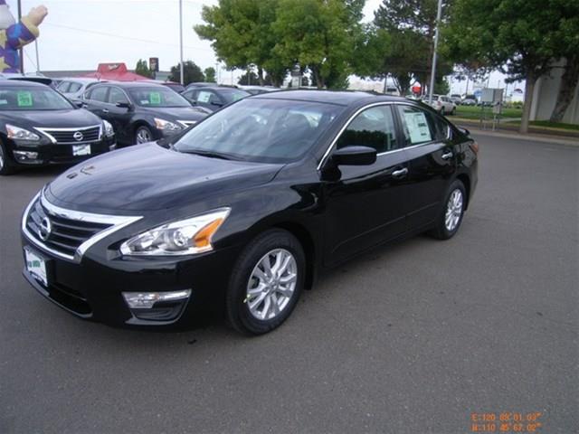 2014 Nissan Altima Pickupslt Quad Cab SWB 4WD 4x4 Truck