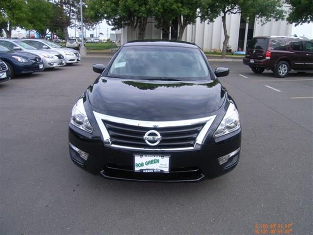 2014 Nissan Altima Pickupslt Quad Cab SWB 4WD 4x4 Truck