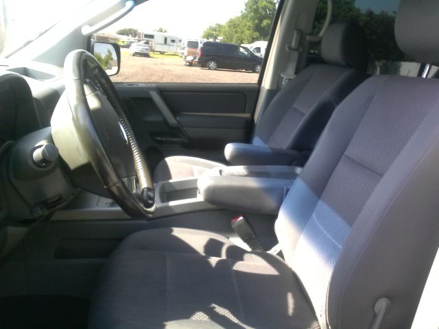 2005 Nissan Armada SLT 25