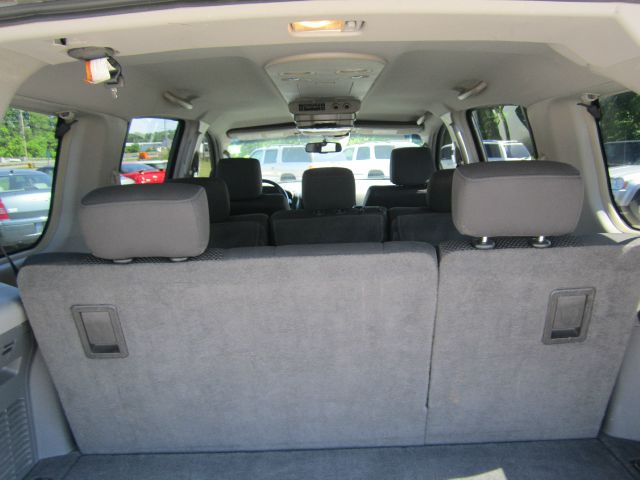 2006 Nissan Armada EX-L W/ DVD System