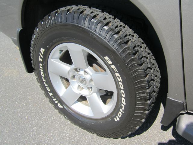 2006 Nissan Armada EX-L W/ DVD System