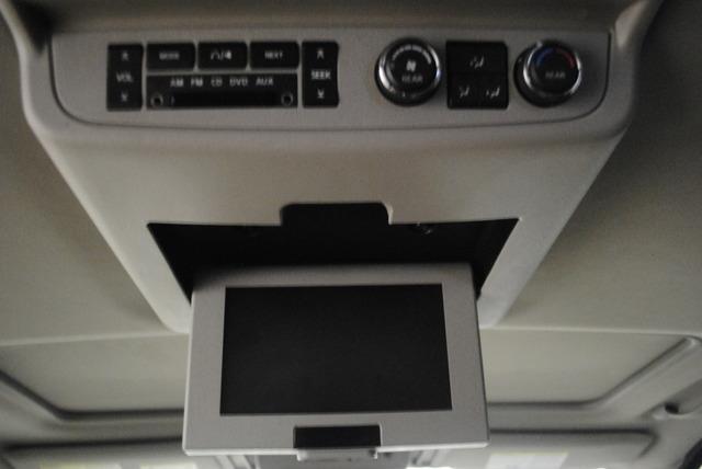 2010 Nissan Armada 4WD 4dr SUV Alpha