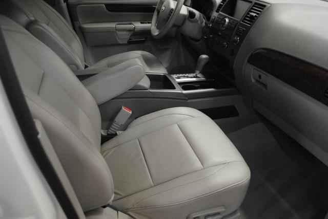 2010 Nissan Armada 4WD 4dr SUV Alpha