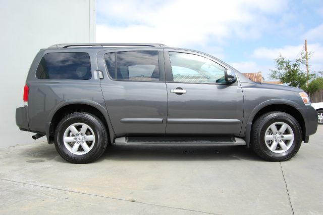 2011 Nissan Armada 4-door Sedan AT Tech Pkg
