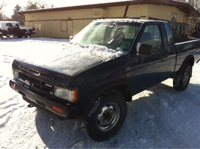 1989 Nissan D12 Crewcab LT