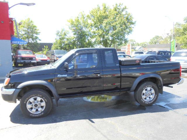 1999 Nissan Frontier FX4 Super Duty
