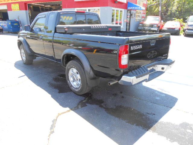 1999 Nissan Frontier FX4 Super Duty