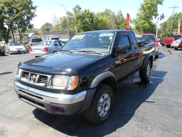 1999 Nissan Frontier FX4 Super Duty