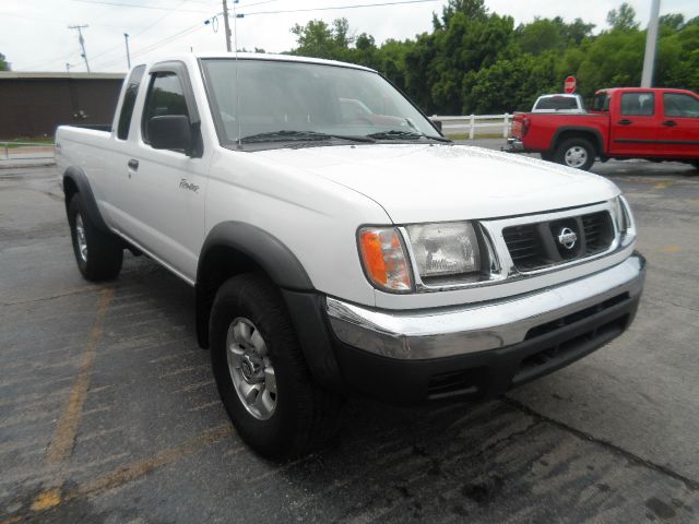 2000 Nissan Frontier XL Long Bed Crew Cab ~ 5.4L Gas