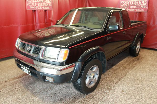 2000 Nissan Frontier Crewcab LT