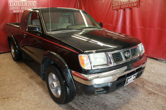 2000 Nissan Frontier Crewcab LT